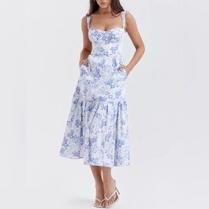 SOLD NWT Commense White and Blue Floral with Pockets Maxi Dress Size L